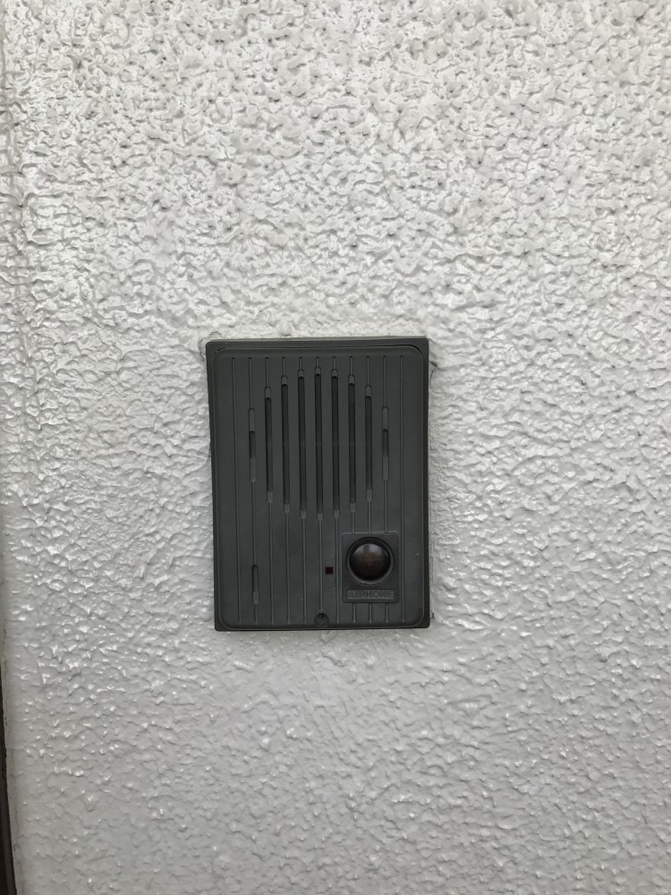住戸前ドアホン更新前