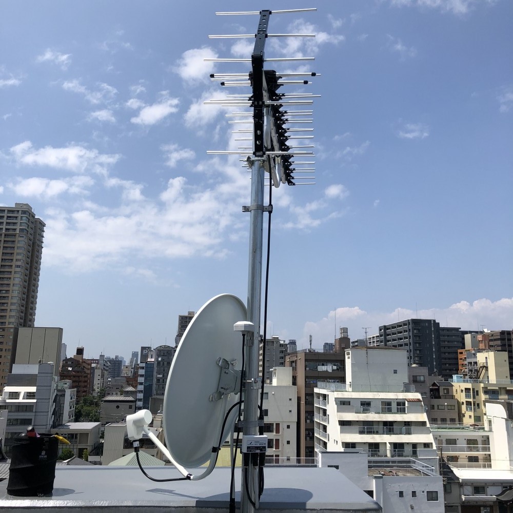 ビル屋上TVアンテナ